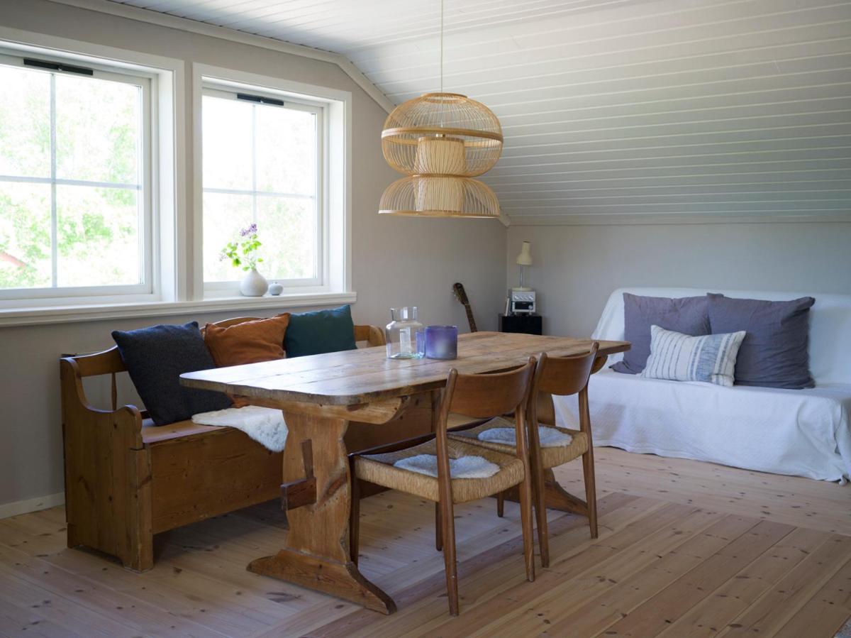 Lovely, Bright Apartment Overlooking Nature Fiskebackskil Exterior photo