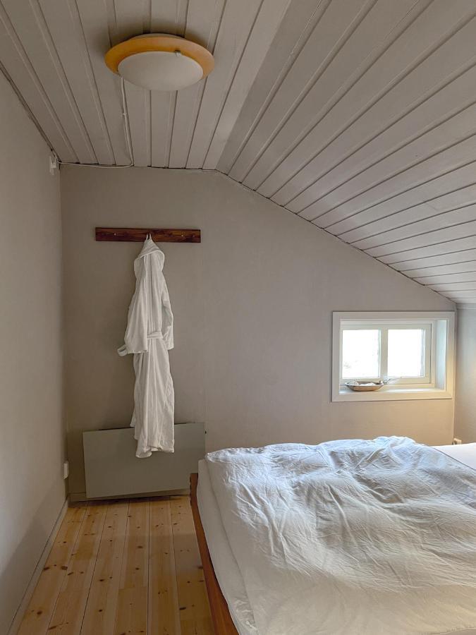 Lovely, Bright Apartment Overlooking Nature Fiskebackskil Exterior photo